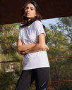 Camiseta con Perforaciones